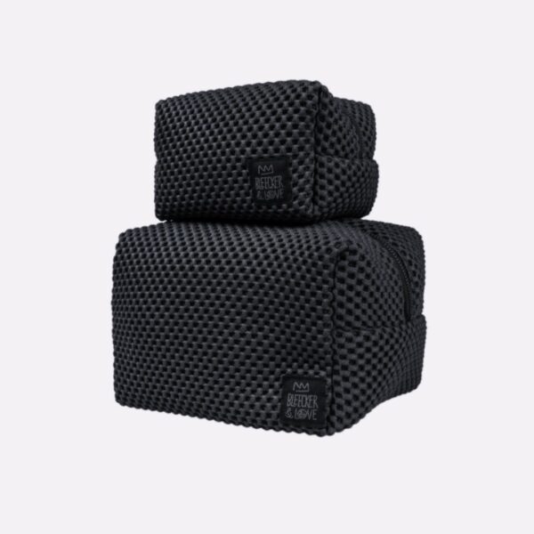 SHAKA BLACK POUCH